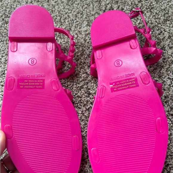 Steve Madden NWOT Hot Pink Studded Jelly slides - Picture 5 of 5